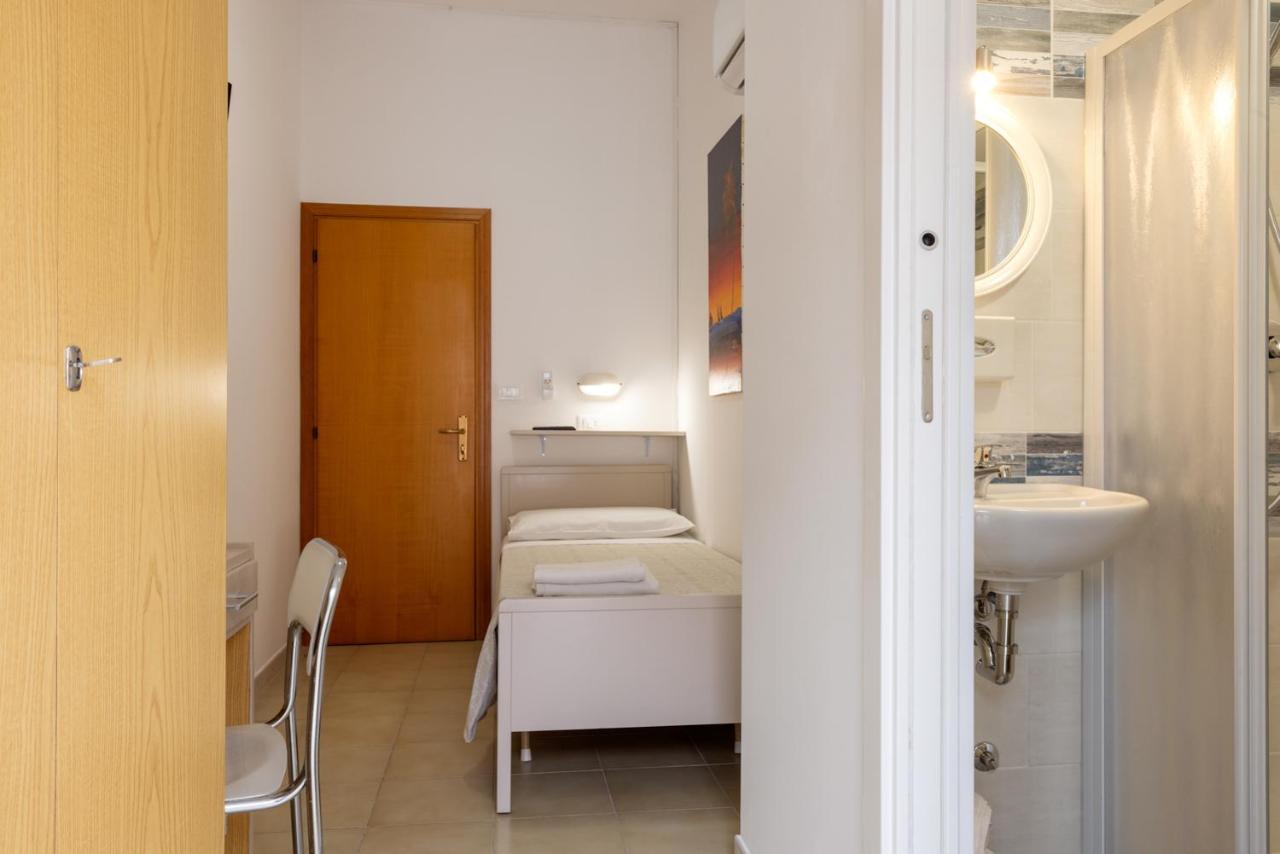 Hotel Giordo Rimini Eksteriør bilde