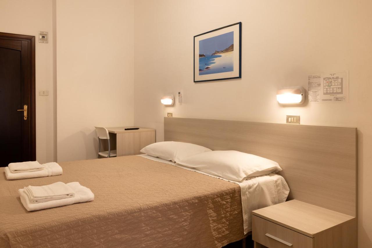 Hotel Giordo Rimini Eksteriør bilde
